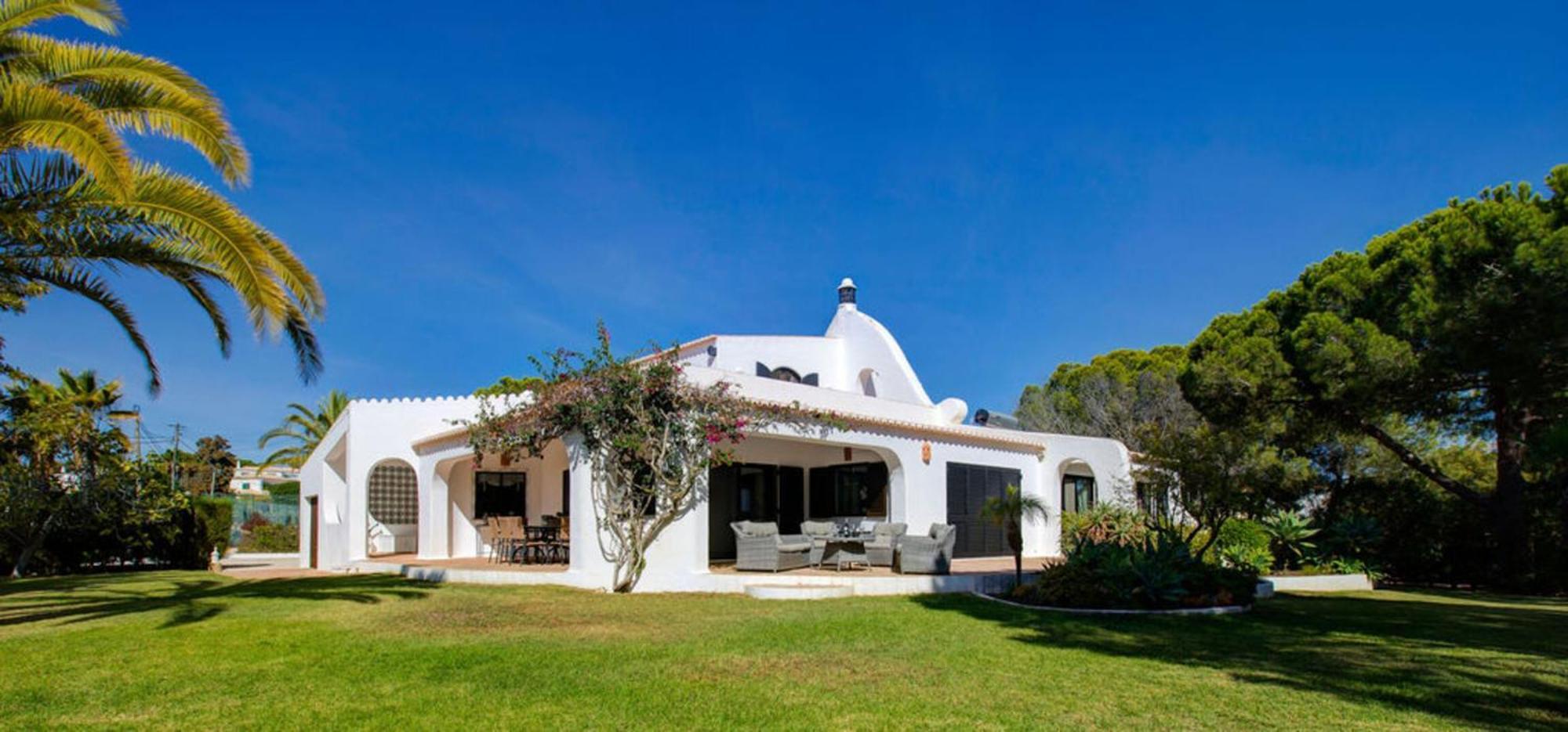 Villa Barlavento - Stunning 4-Bedroom Villa With Tennis Court Carvoeiro  Exterior photo