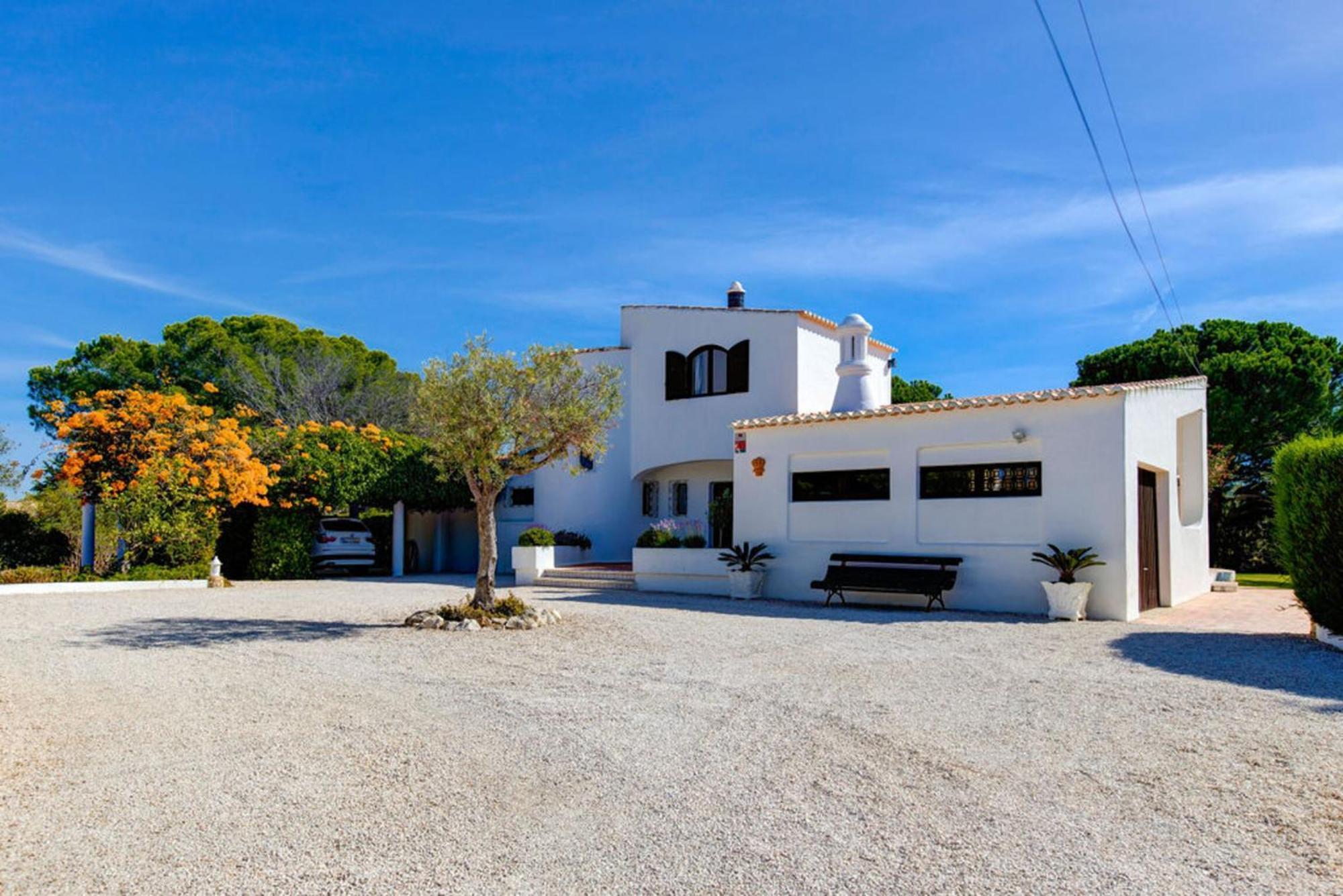 Villa Barlavento - Stunning 4-Bedroom Villa With Tennis Court Carvoeiro  Exterior photo
